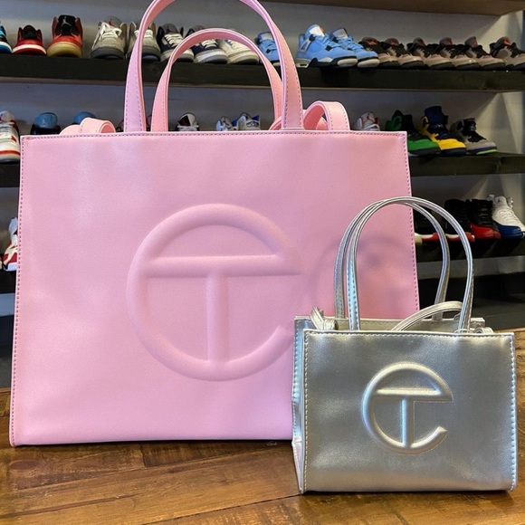 AUTHENTIC BUBBLEGUM PINK MEDIUM TELFAR BAG - Picture 4 of 4